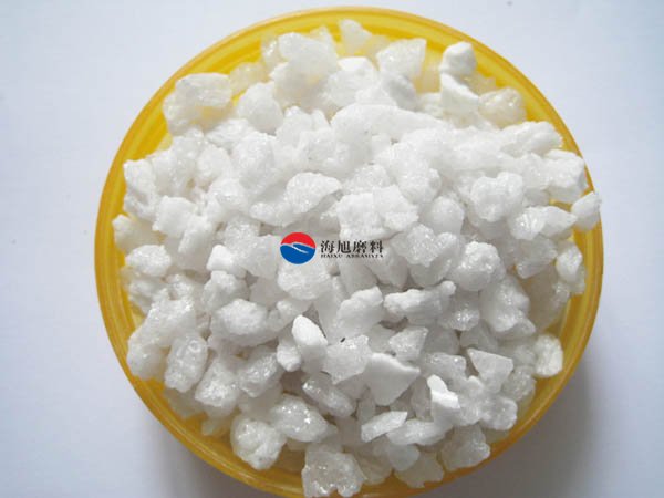 白剛玉磨料出現黑點的原因