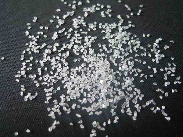 耐磨白剛玉產(chǎn)品特性及優(yōu)點